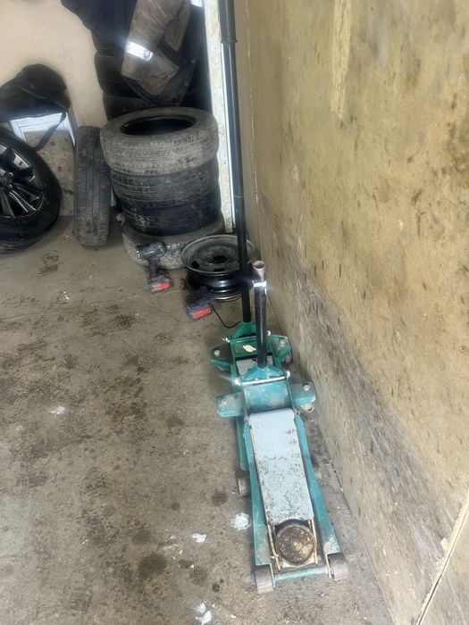 Продам шиномонтаж