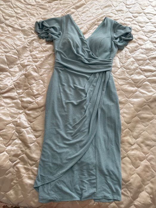 Официална зелена рокля