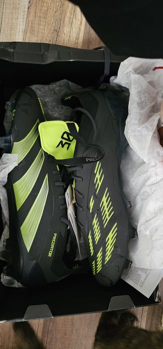 Оригинални футболни бутонки. Limited edition