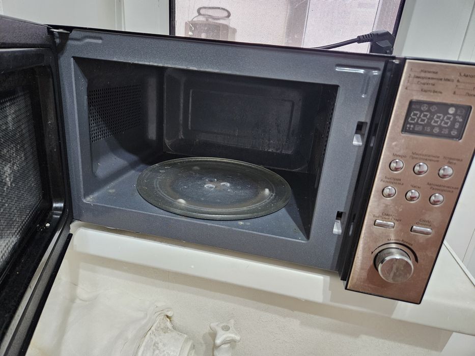 Продам микроволновую печь