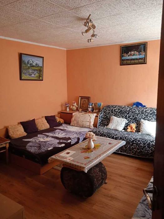 Продавам къща в село Голема Раковица
