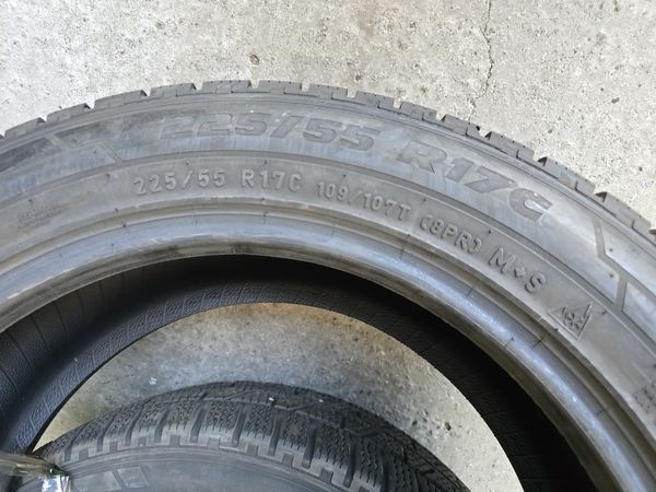 225/55/17C PIRELLI 4бр
