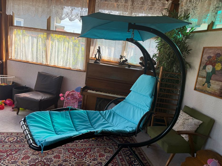 Модерна люлка за вилата