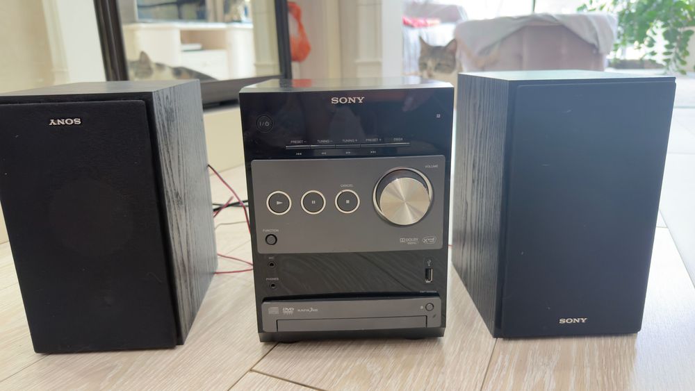 Музыкальный центр Sony