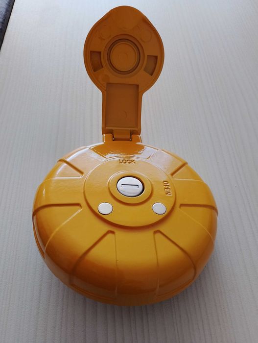 Капачка за резервоар за багер Волво  - чисто нова