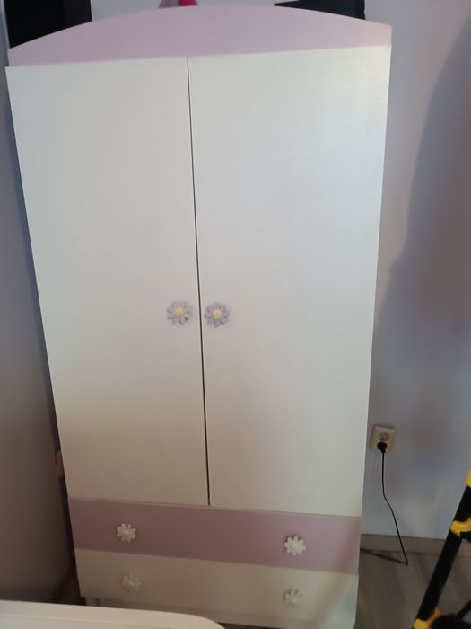 Детски двукрилен гардероб