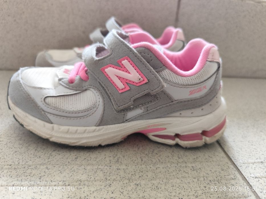 New Balance детски маратонки