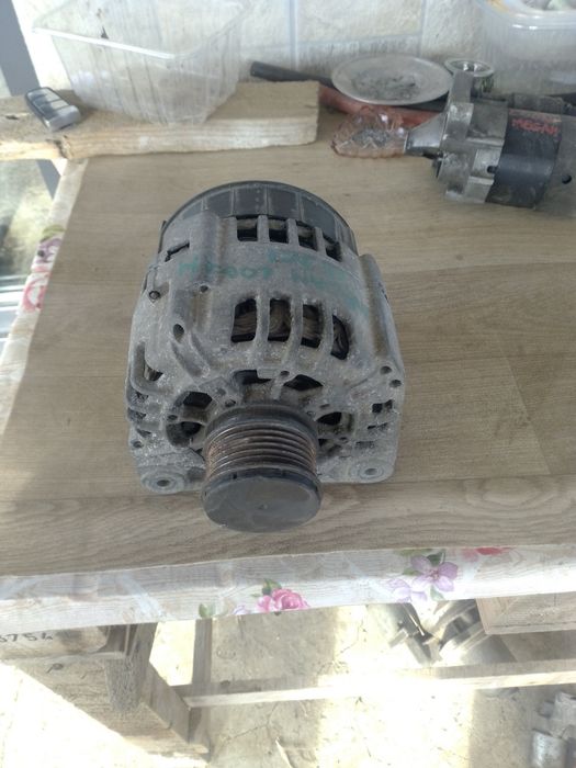 Vînd alternator Renault Clio sau logan 15 dci sau 14- 16 benzina