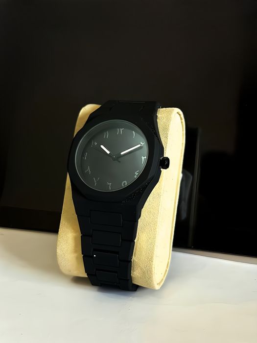 Новые кварцовые часы