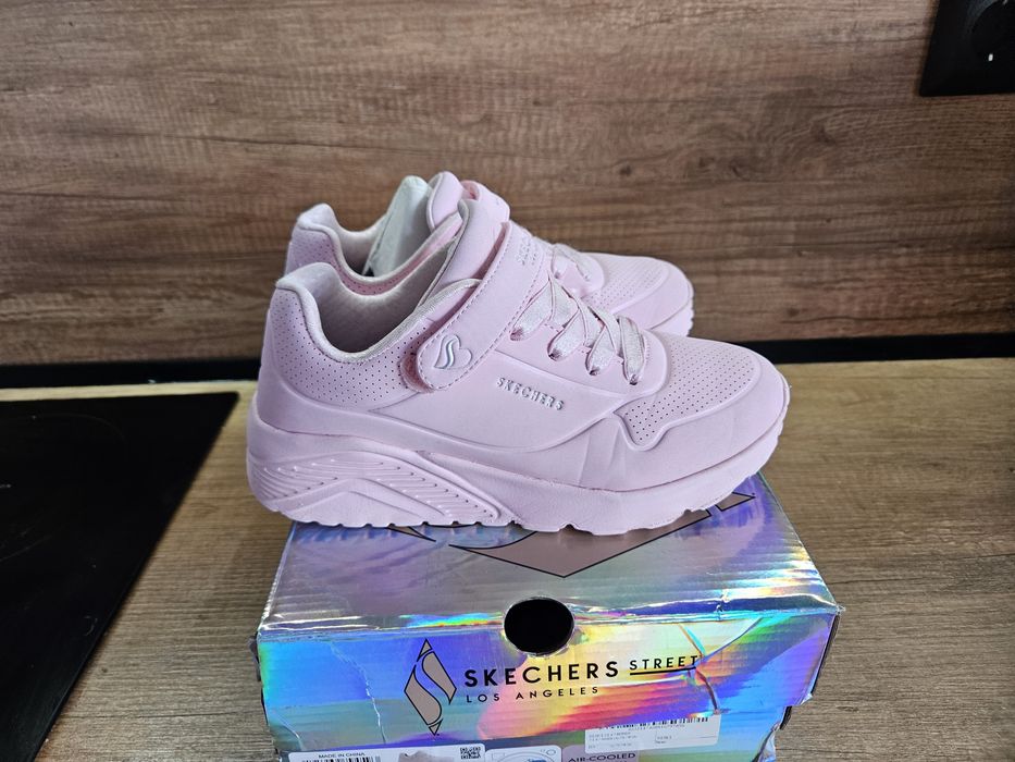 Детски кожени маратонки за момиче  Skechers 34