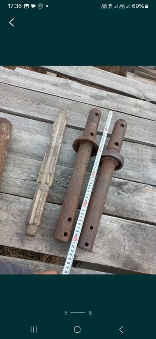 Валл толстостенный.