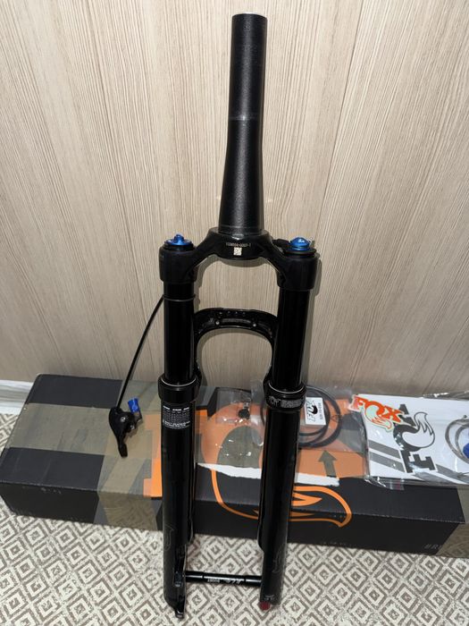 Вилка FOX 32 Step-Cast Performance