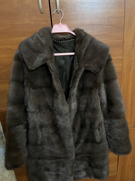 Продаю норковую шубу