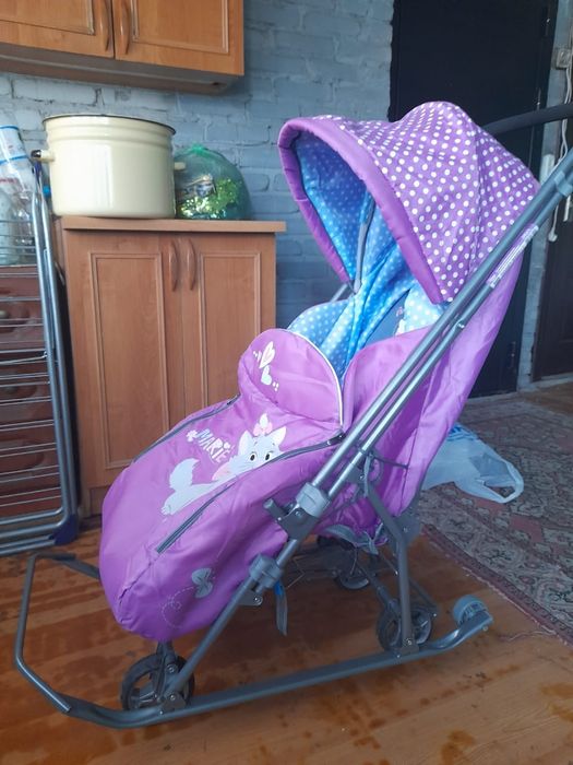 Продаётся Санка.  .