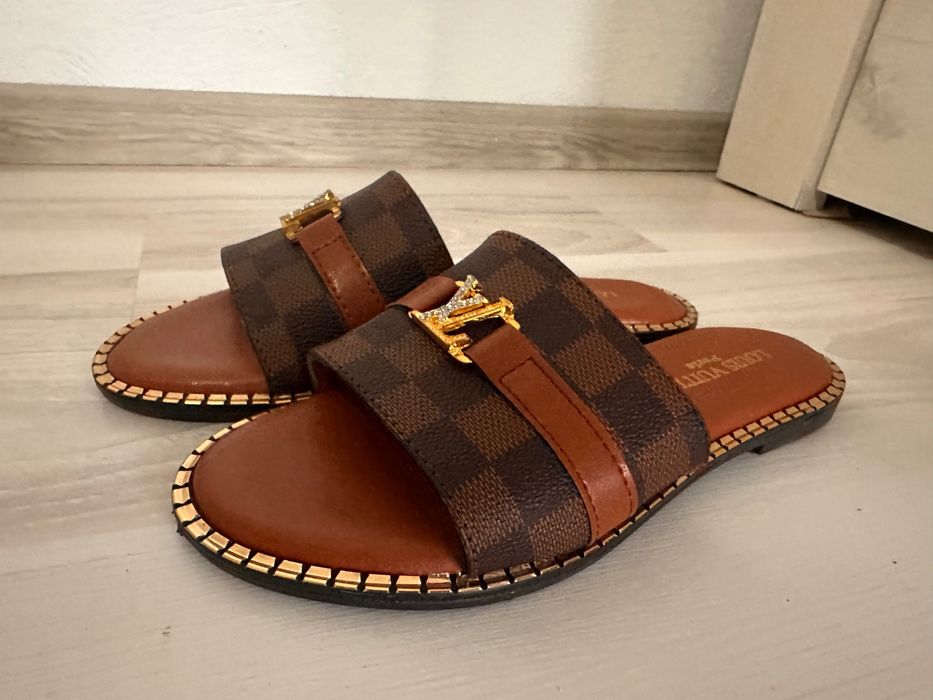 Slapi maro(imitatie Louis Vuitton)