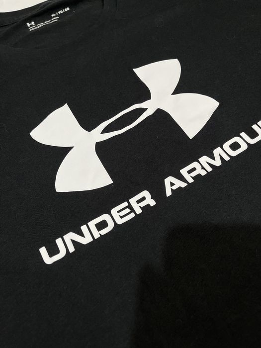 Under Armour оригинална мъжка тениска, XL размер