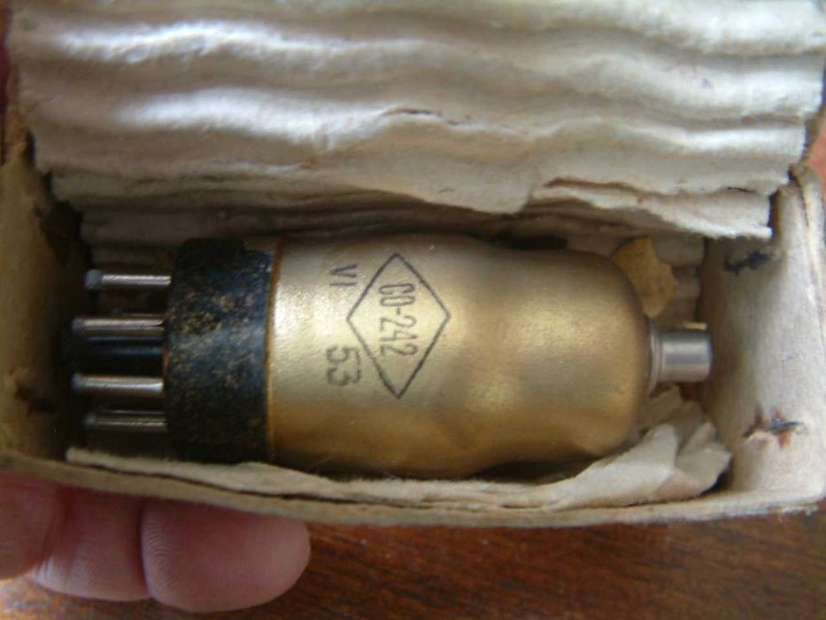 Радиолампи  2К2М ,СО-242 ,неизползвани  в кутийки