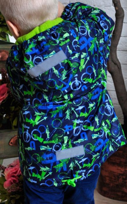 Продам тёплую ветровку