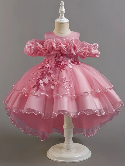 Нови детски рокли за момиче