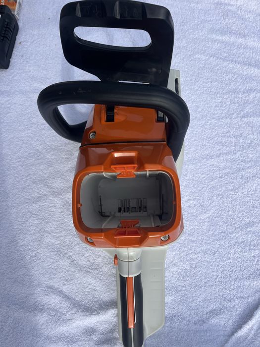 Stihl msa 220 c  pe acumulator