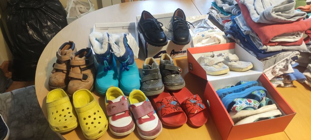 Подарявам дрехи за момче, 80размер.