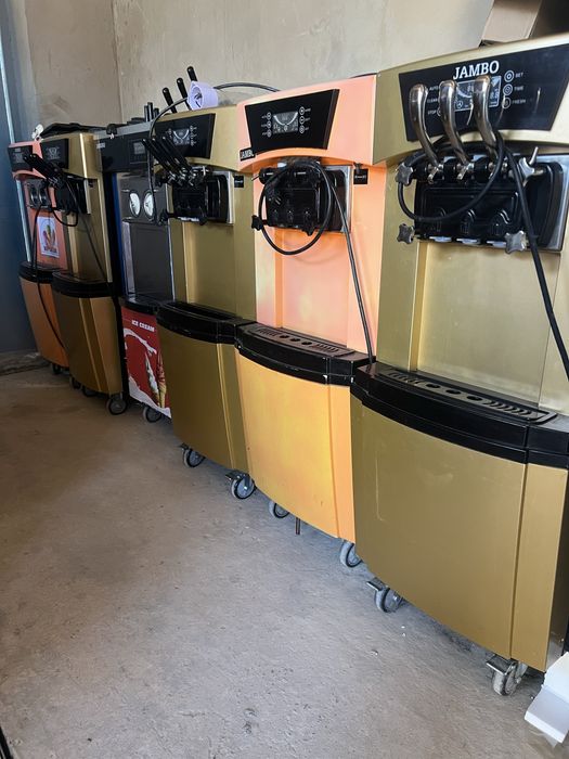 Мороженое аппарат в хорошем состоя