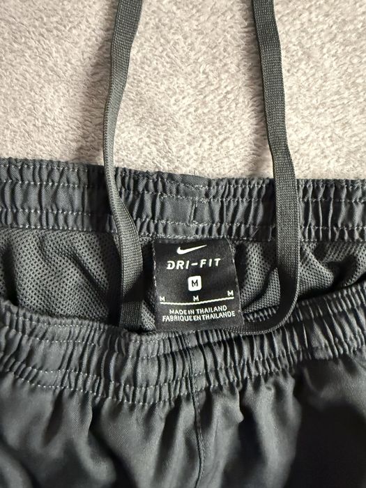 Pantaloni Nike vintage marimea M