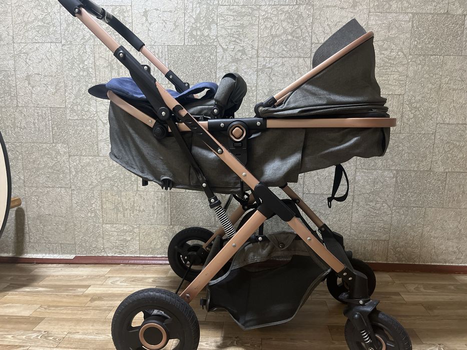 детская коляска.