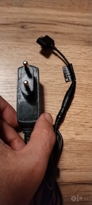 Продам зарядку на Vertu Original 100%