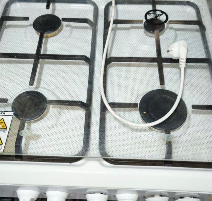 продам газовую плиту