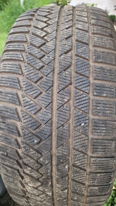 Anvelopă 285/40R22 marca Continental, DOT 2023,8 mm,M +S