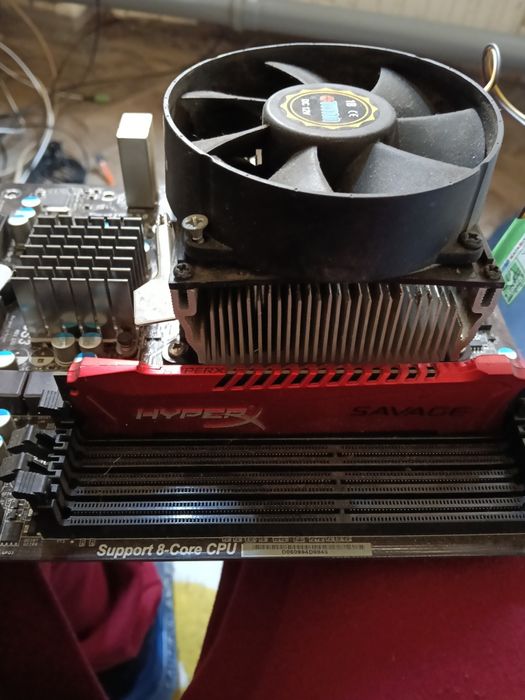 Placa de baza ASROCK 980DE3/U3S3