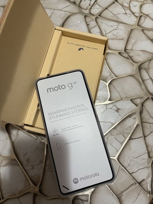 Мобилен телефон Motorola moto g05