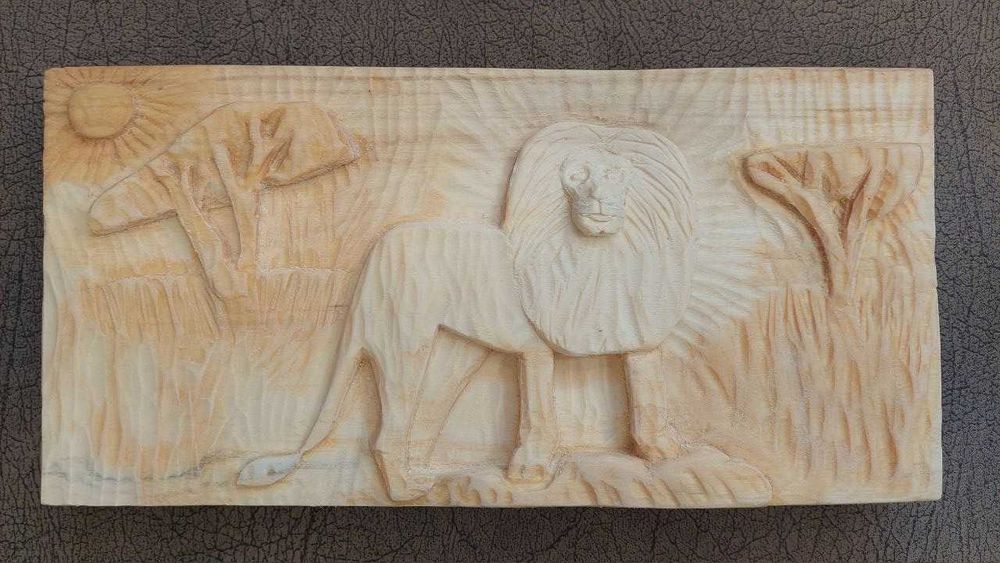 Ръчна дърворезба