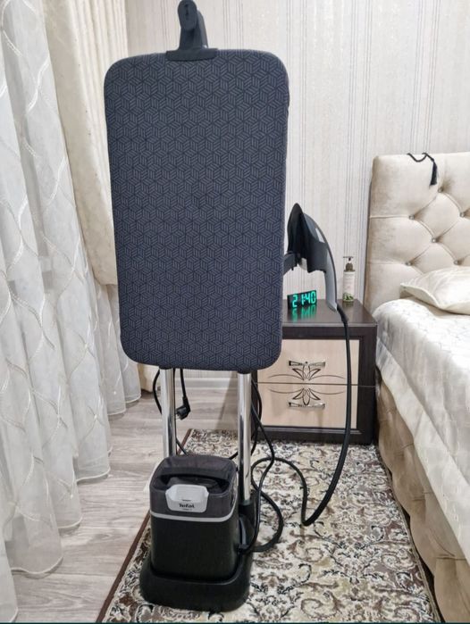 Продам отпариватель Tefal IXEO+