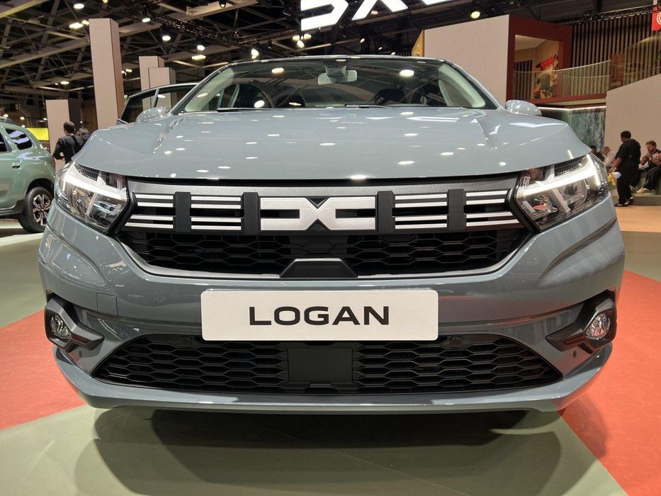 Faruri originale DACIA Logan noi in cutie! Sigilate!