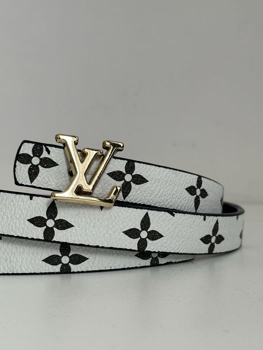 LV curea cu 2 fete, superbă. 115 cm