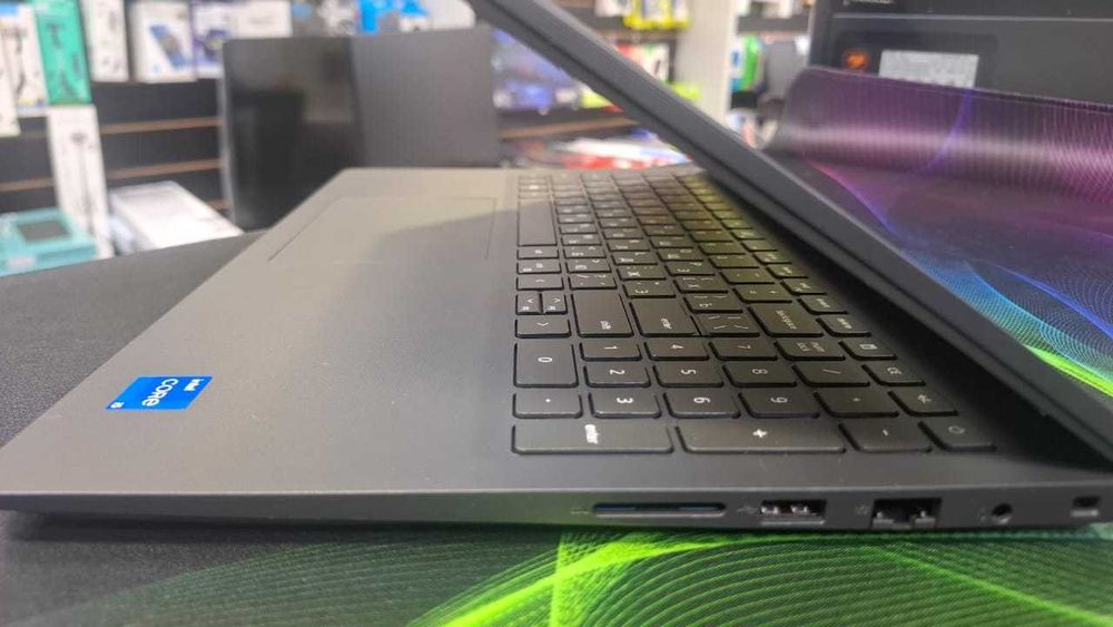 Ноутбук Dell Vostro 15