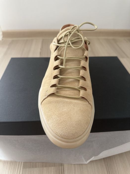 De Vanzare Tenesi Mussete Noi!