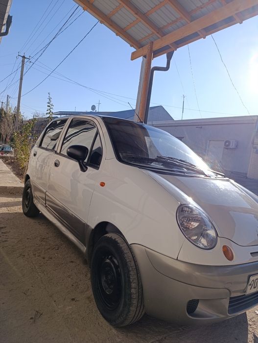 Best Matiz 2010 yil xolati yaxshi metani bor