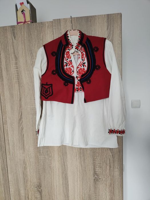 Ансамблова носия за момче