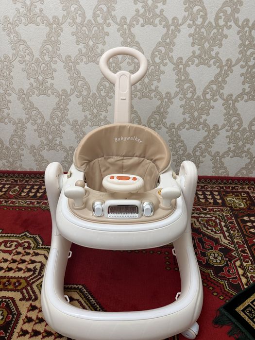Продаю ходунок Babywalker