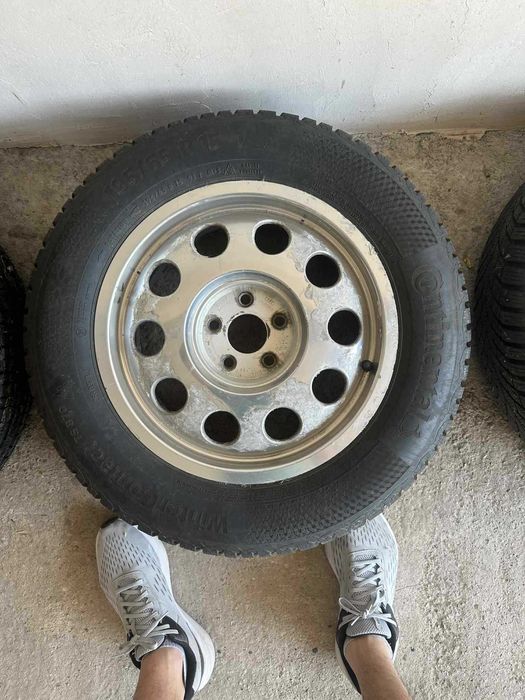 Летни Гуми с джанти 205/55/16