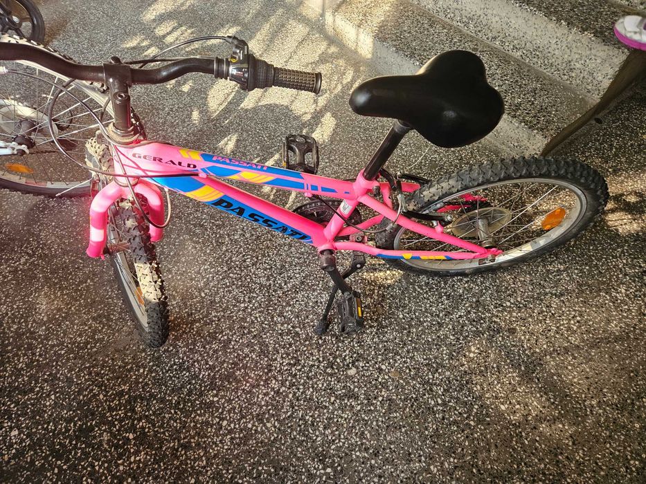 Продавам детско колело