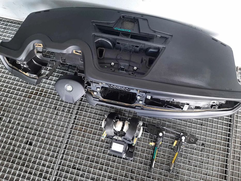 kit plansa bord alfa romeo giulietta 940