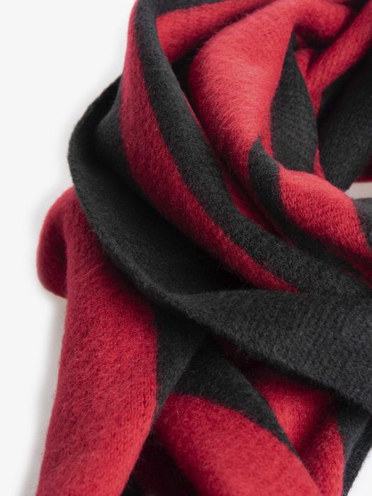 Плетен зимен шал. Унисекс..