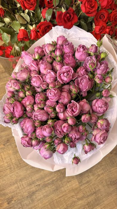 Букет кустовых роз