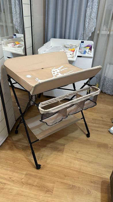 Пеленальный столик