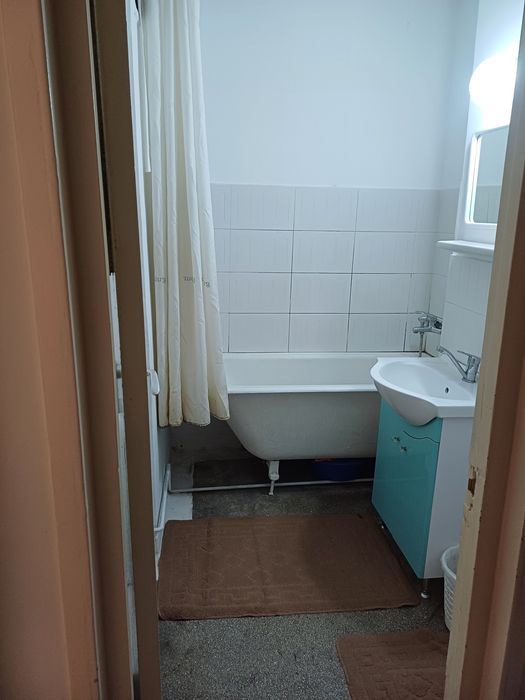 Inchiriez apartament cu 2 camere, mobilat complet, zona Micro 9