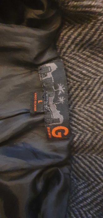 Haina stofa Guess calitate superioara!